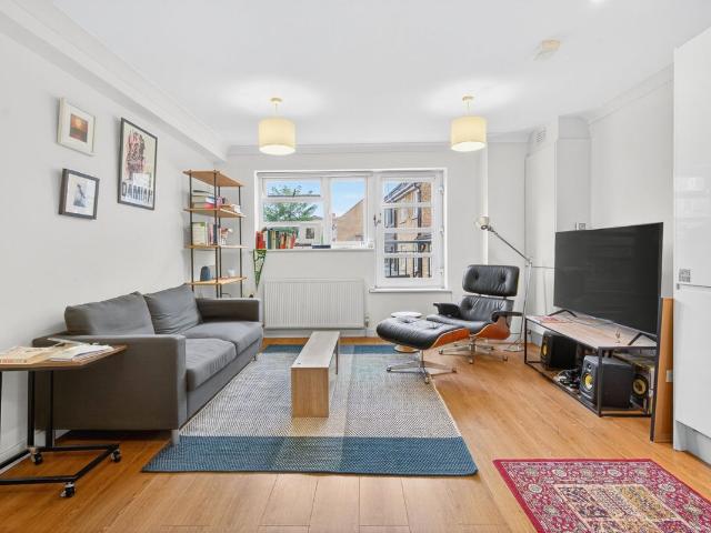 Vallance Road, London E1, 2 bed flat to rent, £2,350 pcm | PrimeLocation