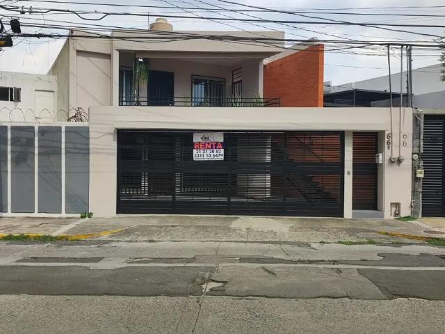 VALLARTA SAN JORGE CASA DÚPLEX, SÓLO LA CASA DE LA PLANTA BAJA con acceso independientee