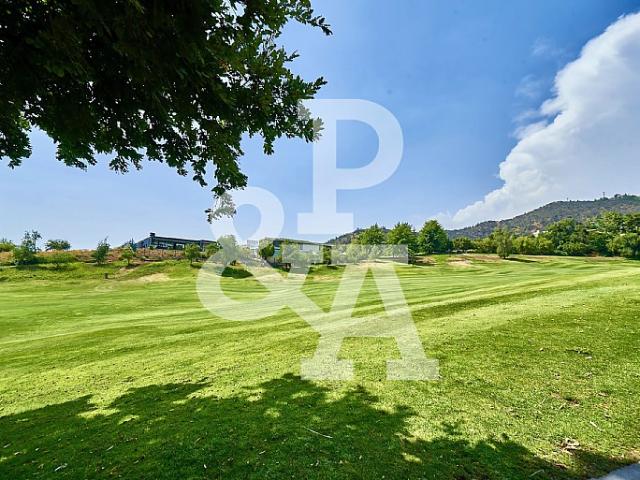 VALLE ESCONDIDO – CLUB DE GOLF