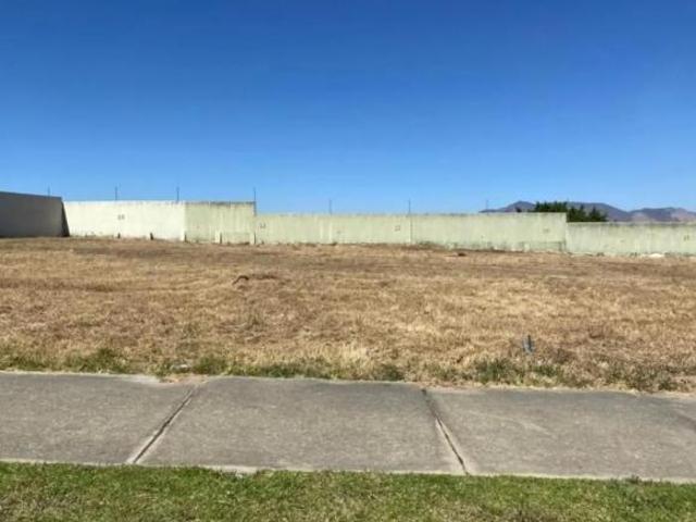 VALLE IMPERIAL ! EXCELENTE TERRENO EN VENTA DENTRO DE ZONA RESIDENCIAL