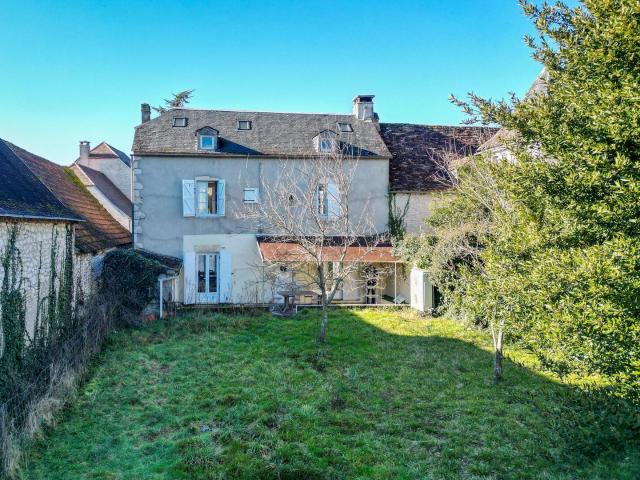 Vallée Dordogne, Charmante maison de village 4 chambres et j. 129m² Souillac
