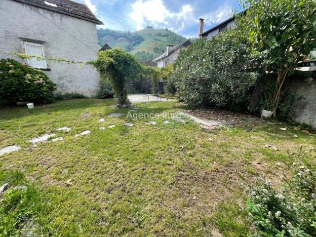 Vallee D'aspe Au Coeur D'un Village Bel Ensemble Immobilie. 401m² Oloron Sainte Marie