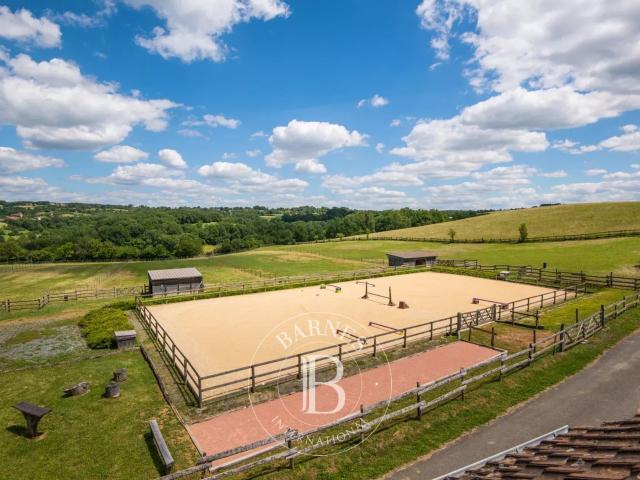 Domaine équestre privé d’exception sur 19 H 908m² Rodez