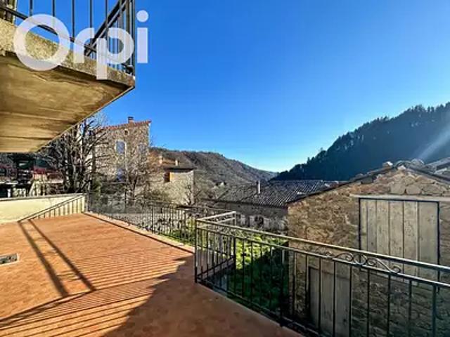 Vallées d’Antraigues Asperjoc 07530 Achat / Vente maison 4 pièces t4 jardin terrasse