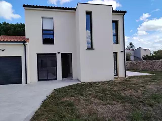 Vallet 44330 Location maison 4 pièces t4 terrasse parking