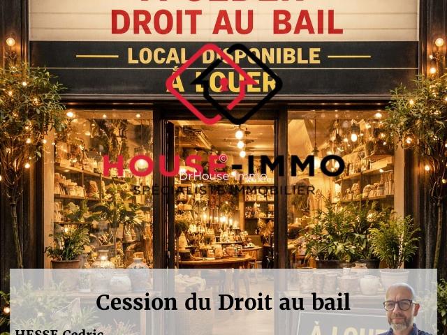 VALLET – DROIT AU BAIL – EMPLACEMENT N°1 PLACE PRINCIPALE – 60 m²
