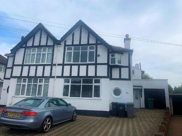 Valley Drive 5 bed house to rent £3,900 pcm £900 pw