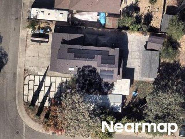 Valley Oak Ln