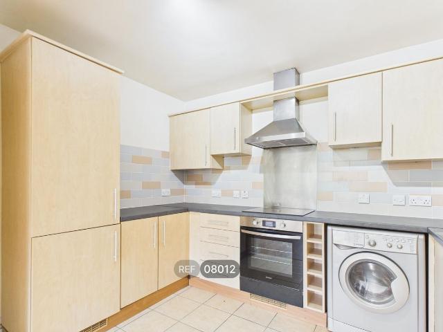 Valley Park View, Peterborough PE2, 2 bed flat to rent, £925 pcm | PrimeLocation