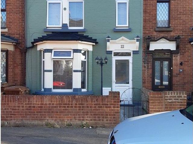 Valley Road, Gillingham ME7, 3 bed terraced house to rent, £1,600 pcm | PrimeLocation
