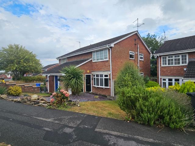 Valley Road, Hackenthorpe, Sheffield S12, 2 bed flat to rent, £750 pcm | PrimeLocation