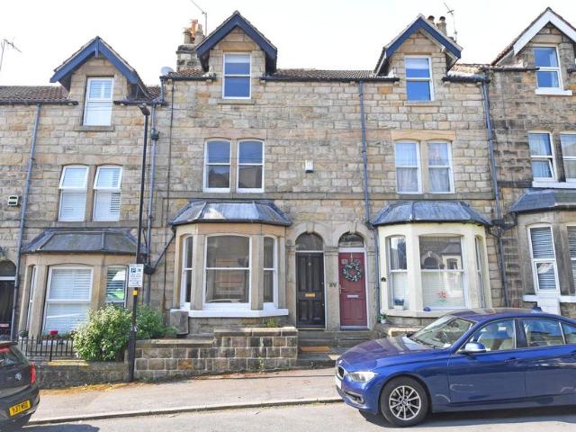 Valley Road, Harrogate, HG2 4 bed terraced house to rent £1,775 pcm £410 pw