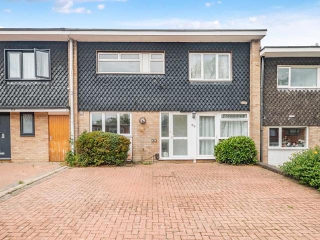 Valley Walk, Croxley Green WD3, 4 bed terraced house to rent, £2,600 pcm | PrimeLocation