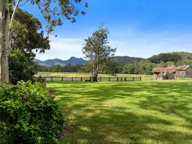 Valley View Hideaway A Truly Rare Offering in Crystal Creek