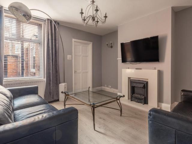 Valley View, Newcastle Upon Tyne NE2 3 bed ground floor flat to rent £1,885 pcm £435 pw
