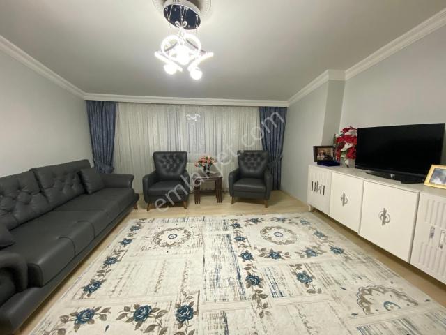 Valleyden Reşadiye Mahallesinde Teraslı 2+1 Satılık Daire!