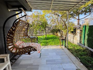 Valleyden Yeniçiftlikte Site İçinde Eşyalı 3+1 Satılık Villa!