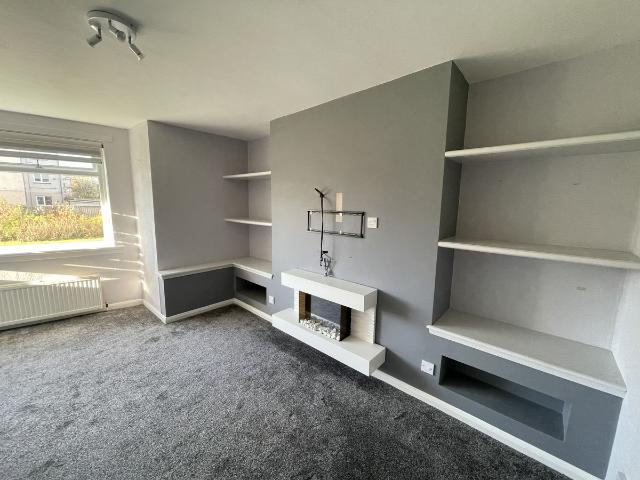 Valleyfield, East Kilbride G75, 2 bed flat to rent, £850 pcm | PrimeLocation