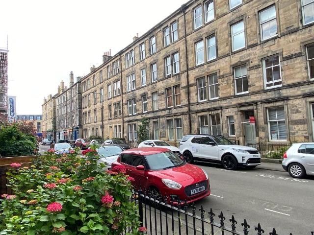 Valleyfield Street, Tollcross. 2 bed flat to rent £1,995 pcm £460 pw