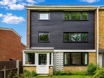 Valleyside, Hemel Hempstead, HP1 5 bed semi detached house to rent £2,350 pcm £542 pw
