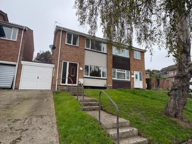 Valleyside, Swindon SN1, 3 bed semi detached house to rent, £1,400 pcm | PrimeLocation