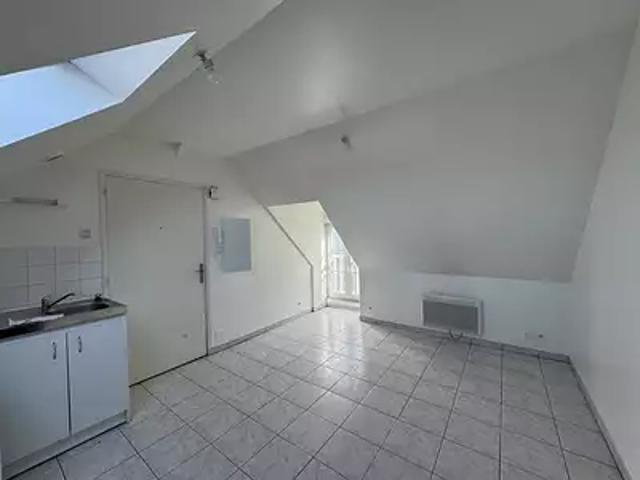 Vallons de l'Erdre 44540 Location appartement 2 pièces t2 au dernier étage