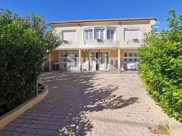 Valréas 84600 Achat / Vente maison 8 pièces t8 piscine