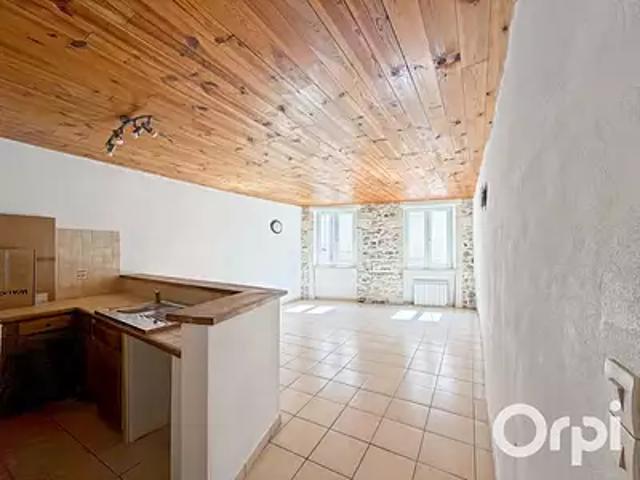 Valréas 84600 Achat / Vente appartement 3 pièces t3 cave