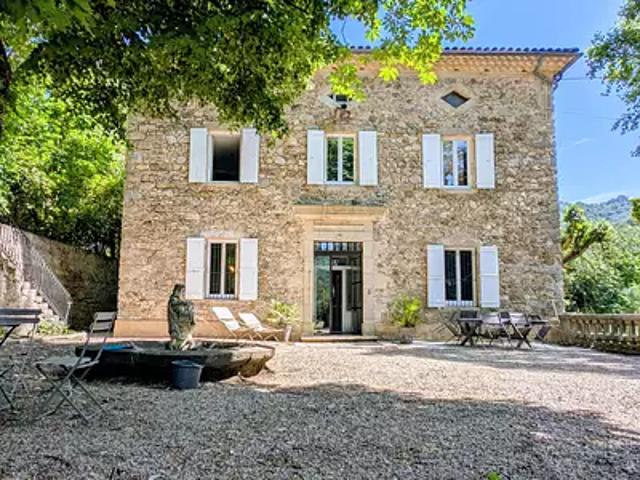 Vals les Bains 07600 Achat / Vente maison 11 pièces t11