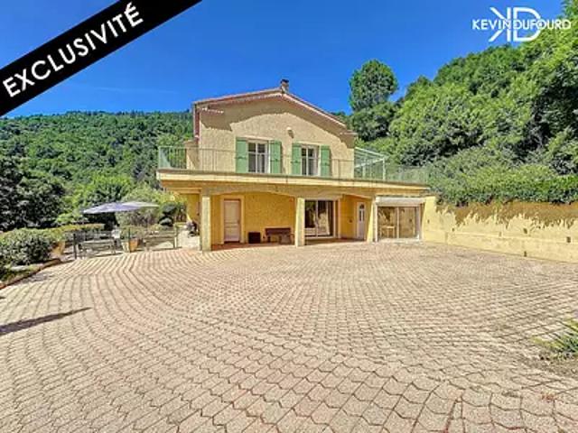 Vals les Bains 07600 Achat / Vente maison 11 pièces t11 piscine terrasse