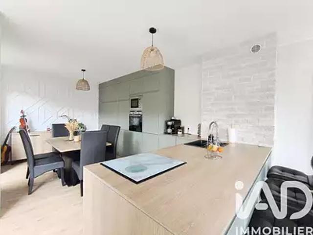 Vals près le Puy 43750 Achat / Vente appartement 4 pièces t4 parking