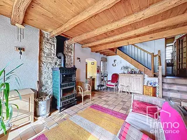 Valserhône 01200 Achat / Vente maison 8 pièces t8 au dernier étage terrasse