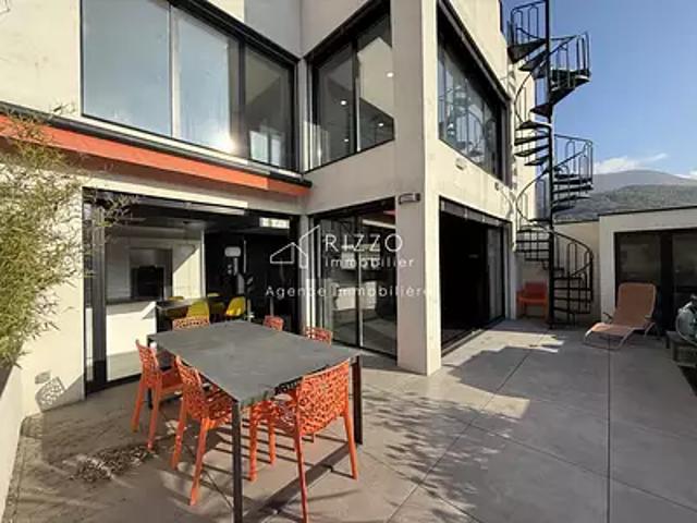 Valserhône 01200 Achat / Vente appartement 5 pièces t5 au dernier étage