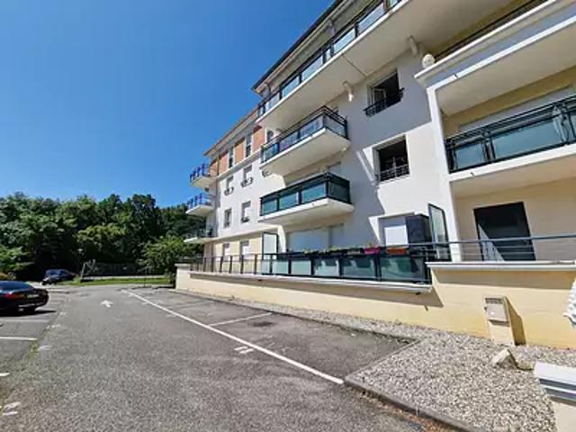 Valserhône 01200 Location appartement 2 pièces t2 terrasse parking