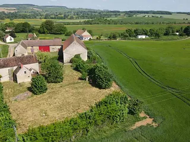 Varzy 58210 Achat / Vente maison 8 pièces t8 jardin