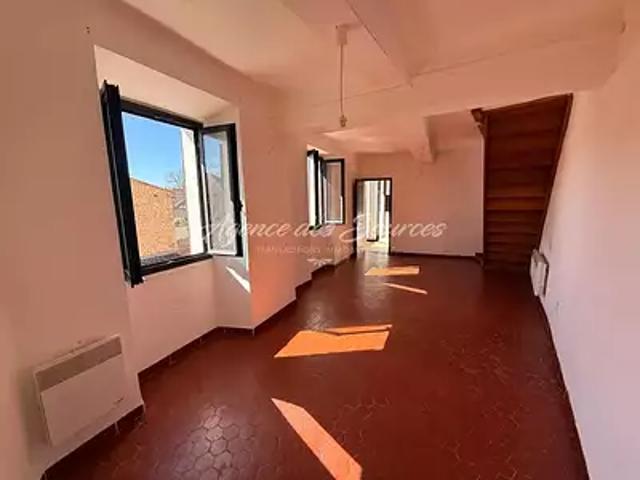 Varages 83670 Achat / Vente appartement 3 pièces t3