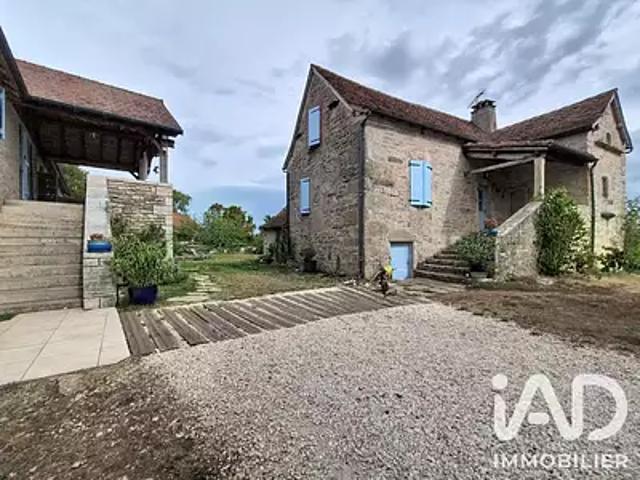 Varaire 46260 Achat / Vente maison 9 pièces t9 piscine terrasse