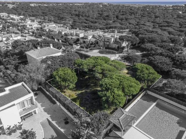 VARANDAS DO LAGO Terreno para construção perto da praia