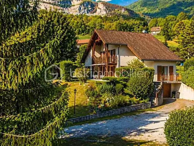 Varces Allières et Risset 38760 Achat / Vente maison 5 pièces t5 terrasse cave