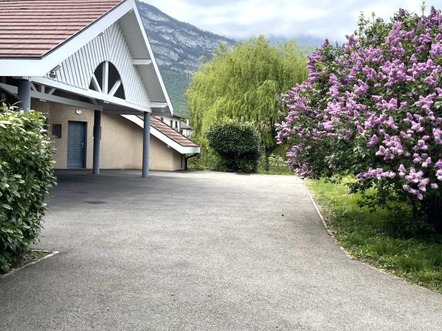 Rare à la vente: Ensemble immobilier d'exception T5 + T3 Varces 38760