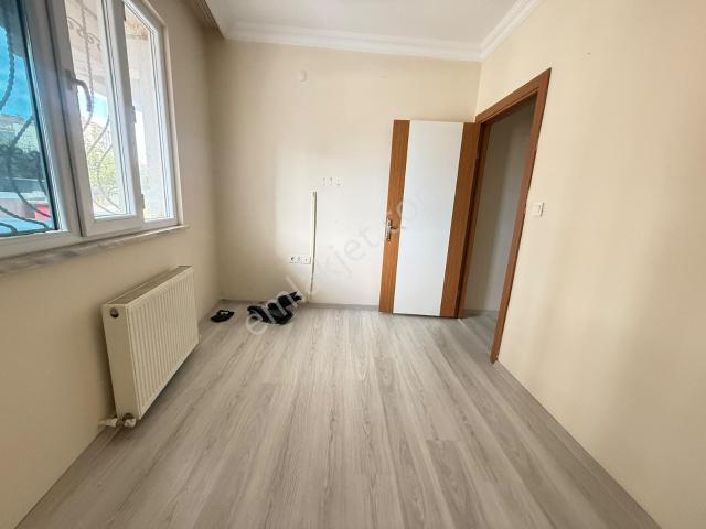 Var'dan Çerkezköy Kızılpınar'da Merkezi Konumda 2+1 Daire