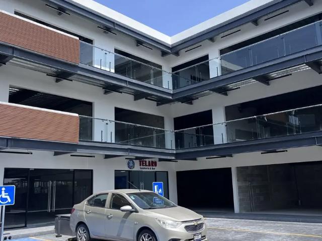 VARIOS LOCALES COMERCIALES en RENTA en Juriquilla La Condesa, Querétaro
