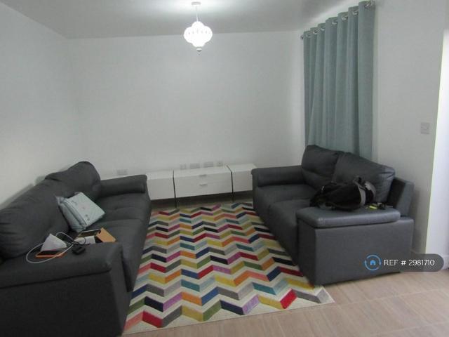 Varley Street, Manchester, M40 3 bed semi detached house to rent £1,745 pcm £403 pw
