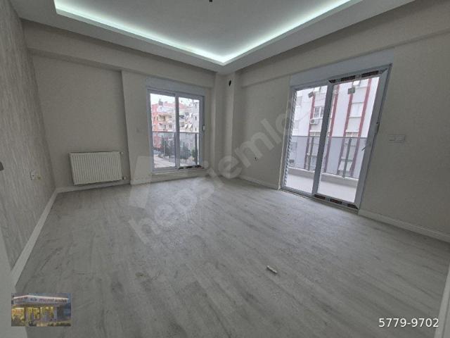 VARLIK'TA 6+1 DUBLEX SIFIR DAIRE