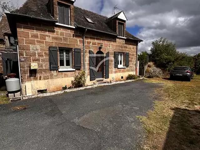 Vars sur Roseix 19130 Achat / Vente maison 3 pièces t3 jardin terrasse