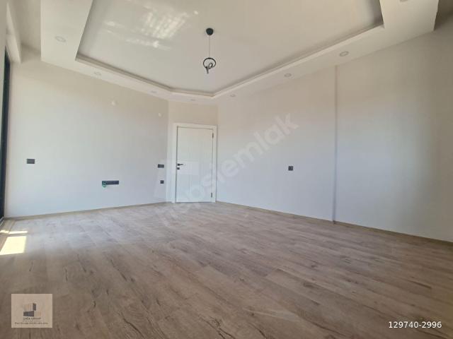 VARSAK AYANOĞLU MAH.SIFIR 2+1 90 M EBEVYN BANYOLU GİRİŞ DAİRE