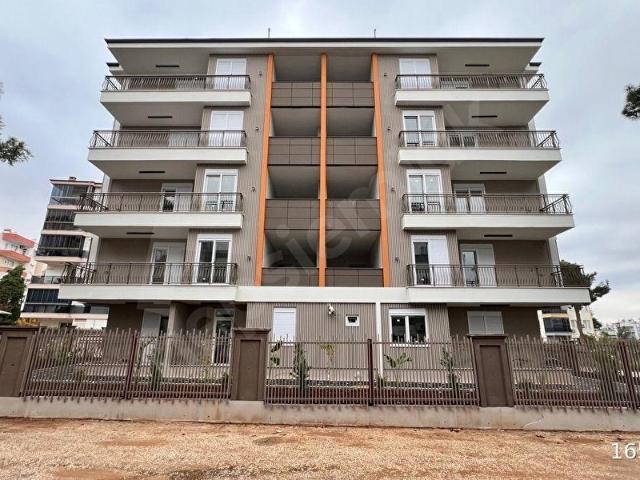 VARSAK KARŞIYAKA MAHALLESİNDE GÜNEY DOĞU CEPHELİ SATILIK LÜKS GENİŞ DAİRE