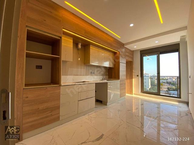 VARSAK MENDERES MAHALLESİNDE ANA CADDE ÜZERİNDE MODERN 2+1 100 M EBEVEYN BANYOLU ASANSÖRLÜ