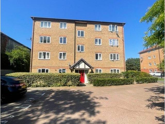 Varsity Drive, London TW1, 1 bed flat to rent, £1,500 pcm | PrimeLocation