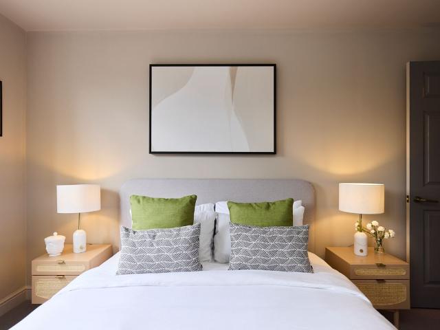 Varsity Drive, Twickenham TW1, 1 bed flat to rent, £3,000 pcm | PrimeLocation